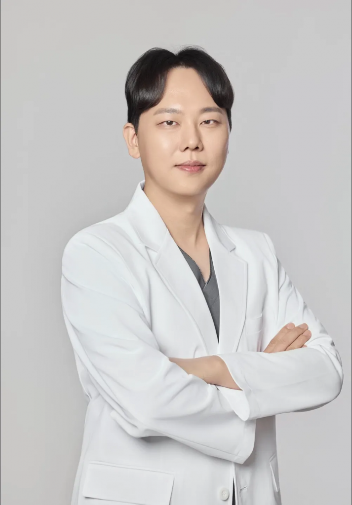 院長 ユン・ジョンウ 医師のご紹介